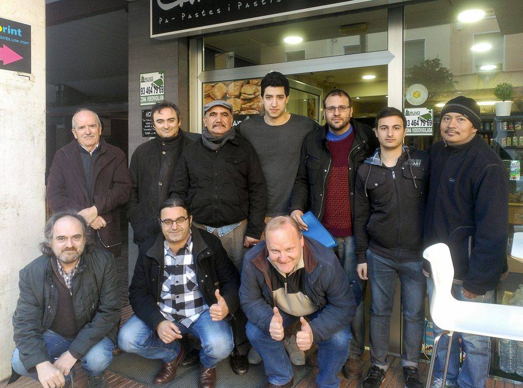 D'esquerra a dreta, drets: Teixidor, Barraca, Boubhaka, Clot, Casanellas, Cano i Mogro. Ajupits: Álvarez, Vidal i Torsten. (Foto: la dona de la fleca) 